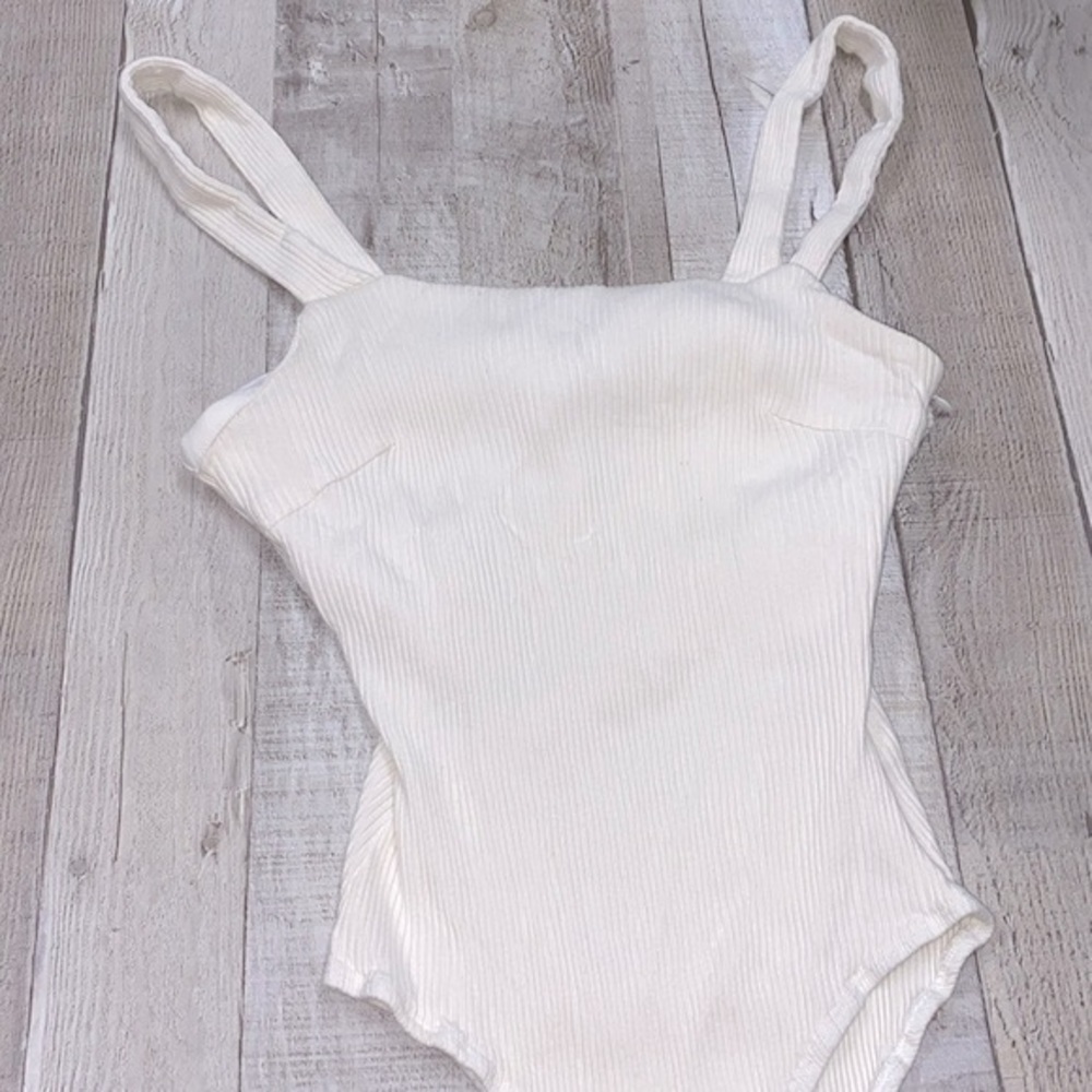 Princess Polly white ribbed bodysuit size 10